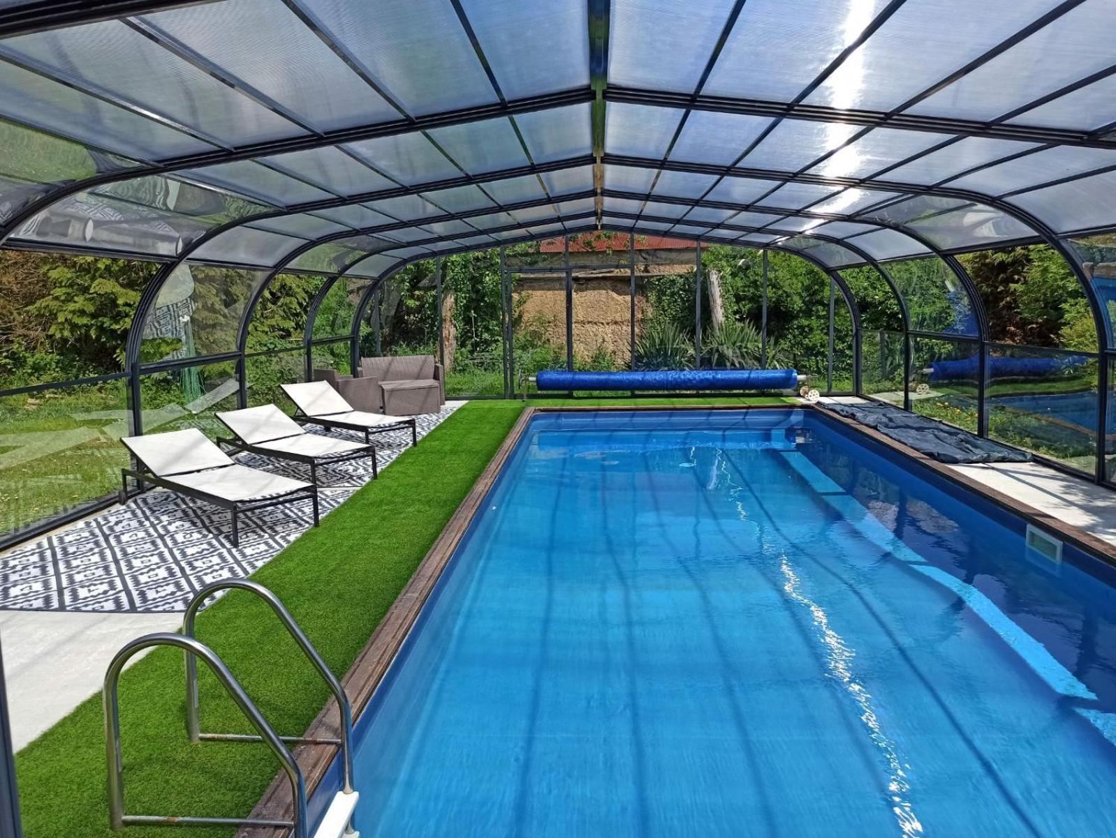 La Petellerie, Maison De Campagne Avec Piscine Pour Un Sejour Detente Moyon Exterior photo